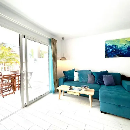 Apartment Cozy Apartment, Wifi, Terrace, Pool In Los Charcos Beach *