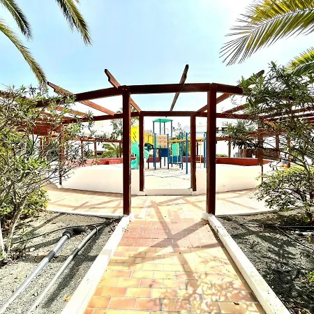 Cozy Apartment, Wifi, Terrace, Pool In Los Charcos Beach