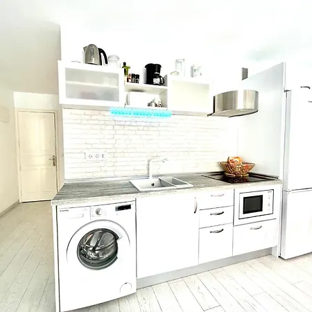 Cozy Apartment, Wifi, Terrace, Pool In Los Charcos Beach *