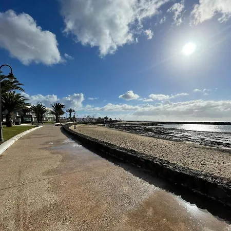 Cozy Apartment, Wifi, Terrace, Pool In Los Charcos Beach *